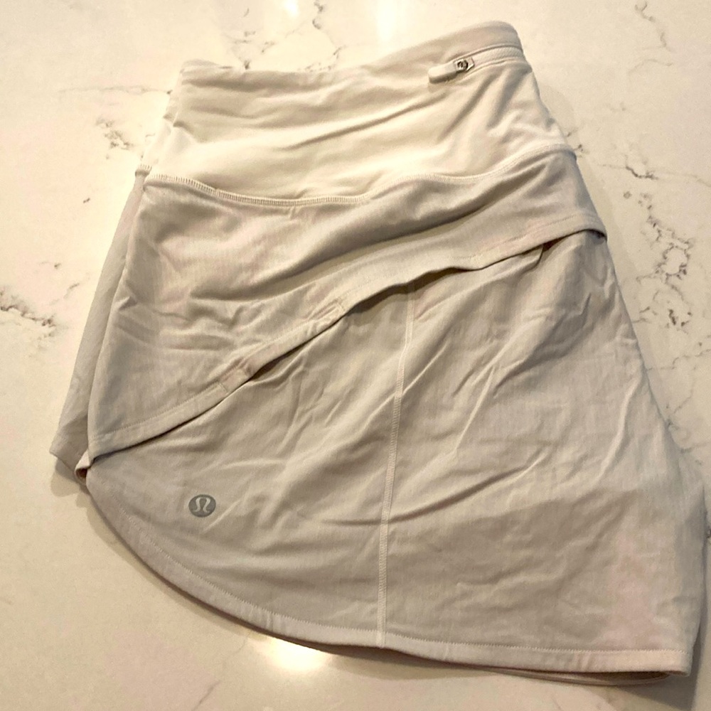 Speed Up Shorts 4” Size 12